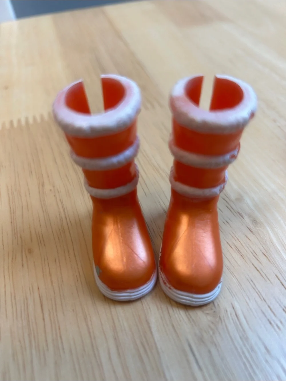 Bundle of Barbie Pink Snow Boots & Red Heels and My Scene Orange Snow Boots
